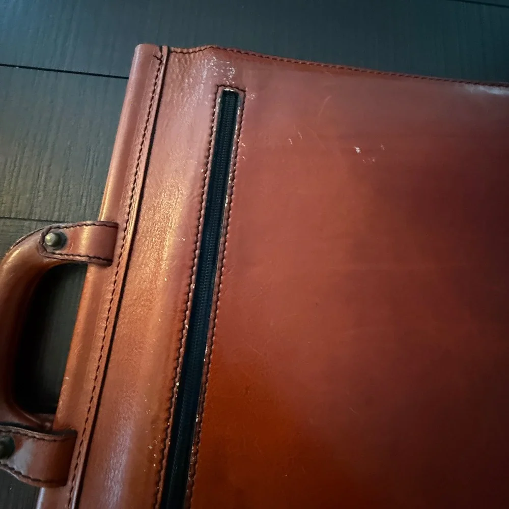 Vintage Tumi Dowel-Style Flap Briefcase Chestnut Brown Italian Leather Brass